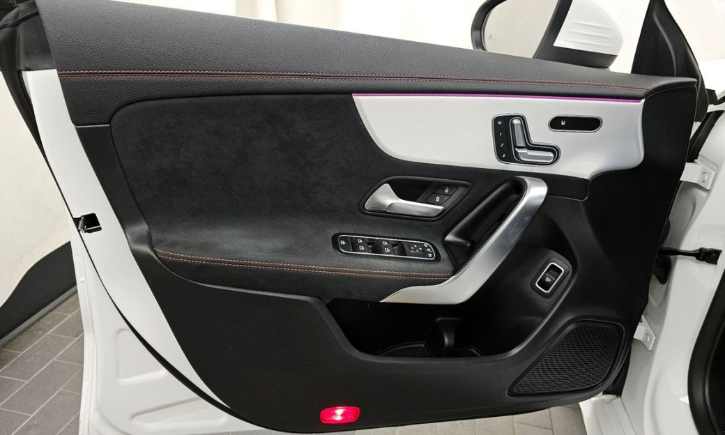 Mercedes-Benz CLA-Class CLA250 4MATIC, 2023