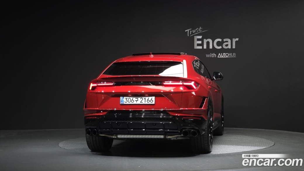 Lamborghini Urus 4.0 V8 S, 2024