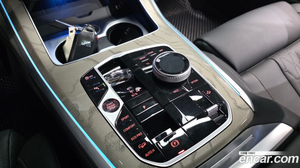 BMW X7 xDrive 40i Design Pure Excellence 7-Seater, 2024