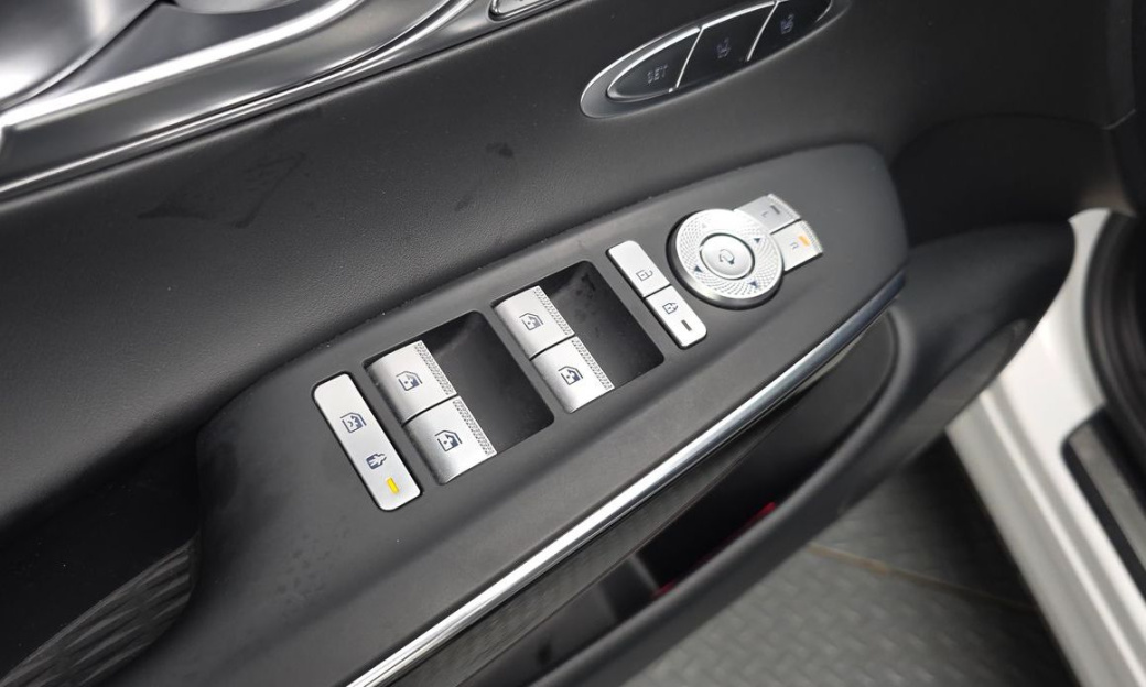 Genesis GV70 2.5T Gasoline 2WD, 2022
