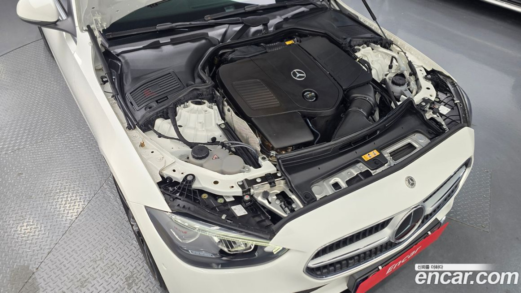 Mercedes-Benz C-Class C300 4MATIC Avantgarde, 2023