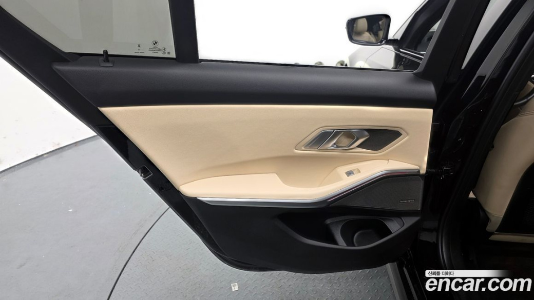 BMW 3-Series 320d M Sport, 2023
