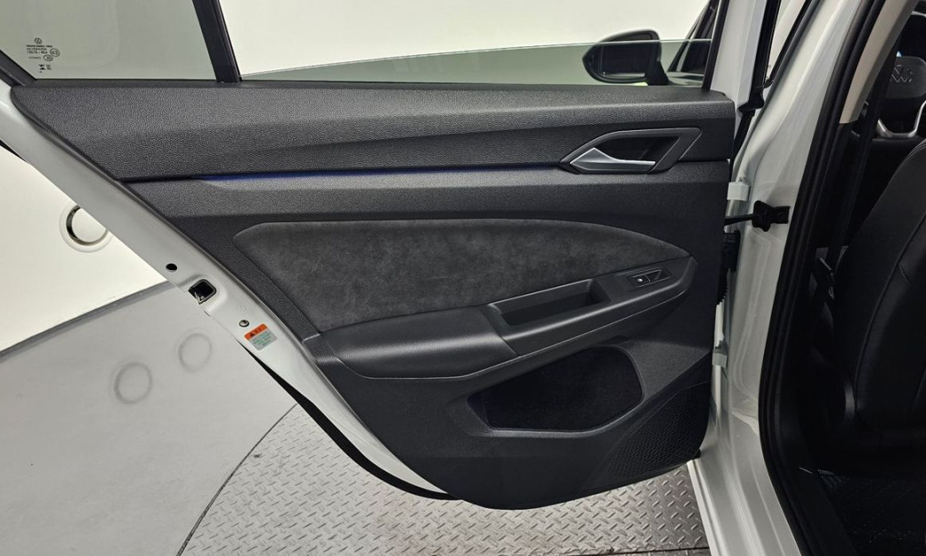 Volkswagen Golf 2.0 TDI Premium, 2025