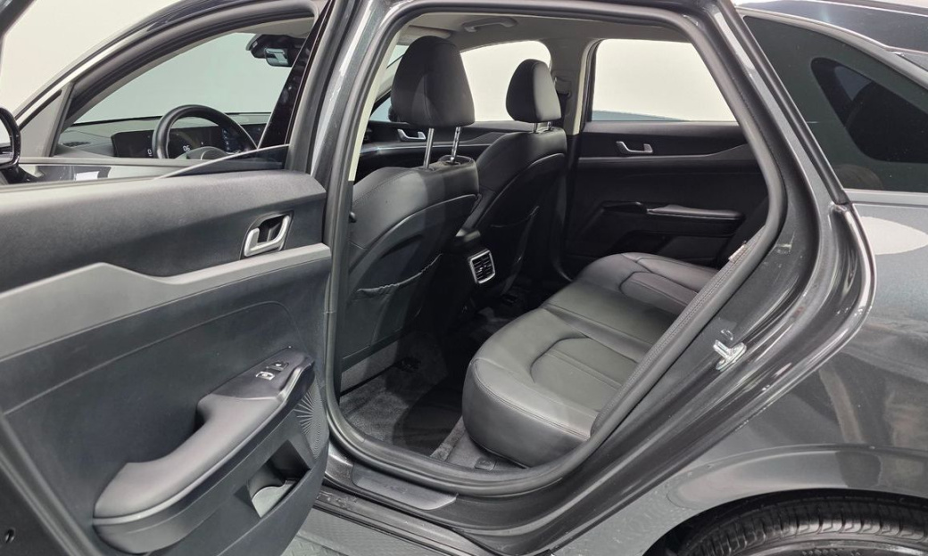 Kia K5 2.0, 2024