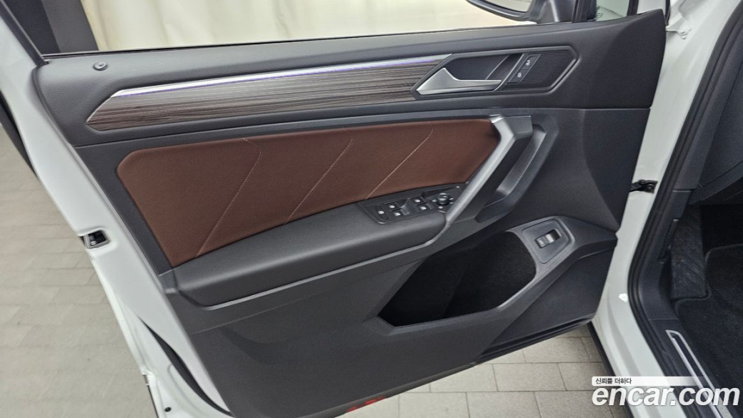 Volkswagen Tiguan 2.0 TSI Prestige, 2023