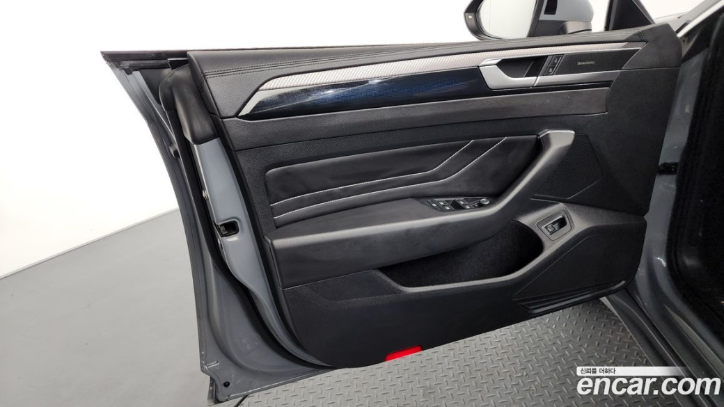 Volkswagen Arteon 2.0 TDI R-LIINE 4Motion, 2022