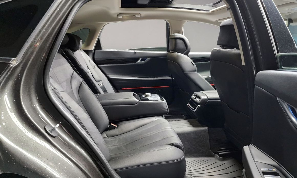Genesis G80 Gasoline 2.5 Turbo 2WD, 2025
