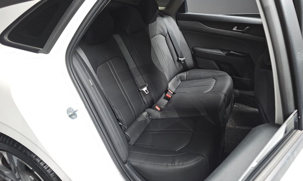 Kia K5 2.0, 2022