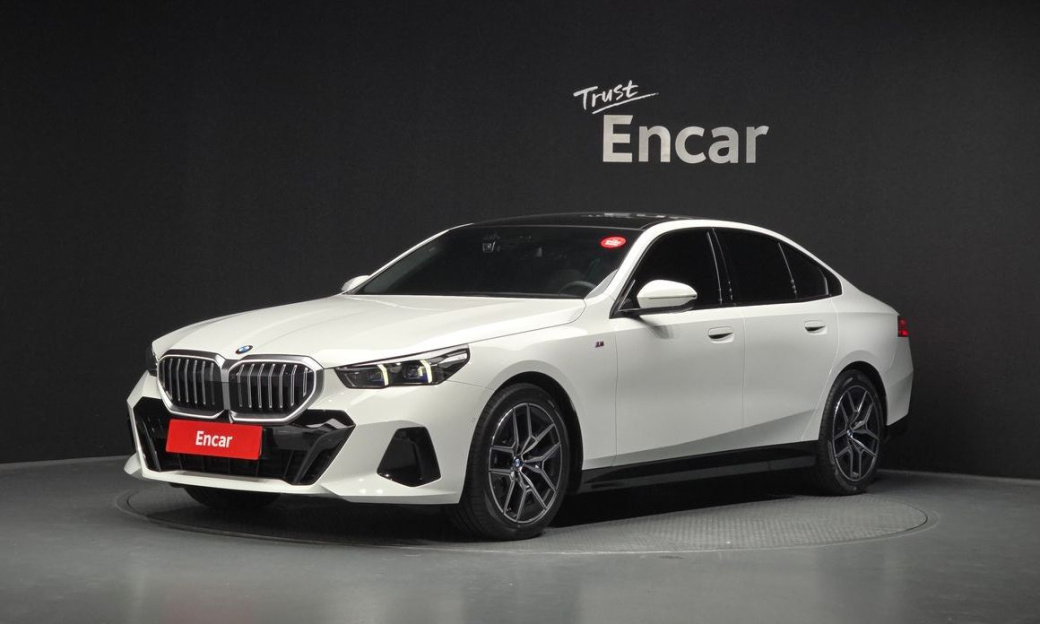 BMW 5-Series 523d M Sport, 2025