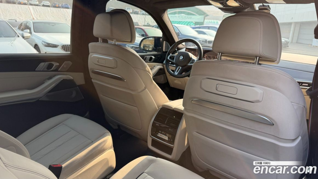 BMW X7 M60i xDrive M sport 6STR, 2024