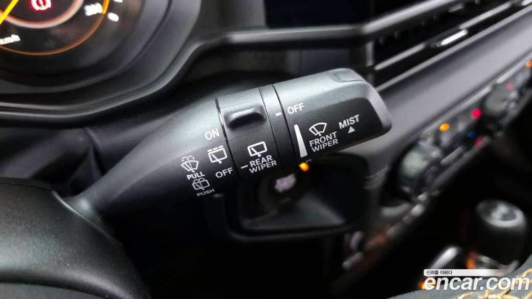 Jeep Wrangler 2.0 Sahara Power Top 4Door, 2024
