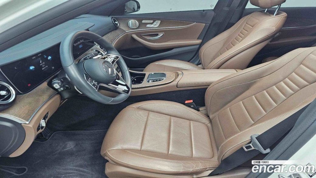 Mercedes-Benz E-Class E220d 4MATIC Exclusive, 2023
