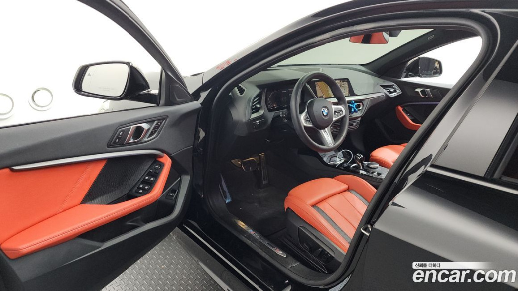 BMW 1-Series M135i xDrive, 2024