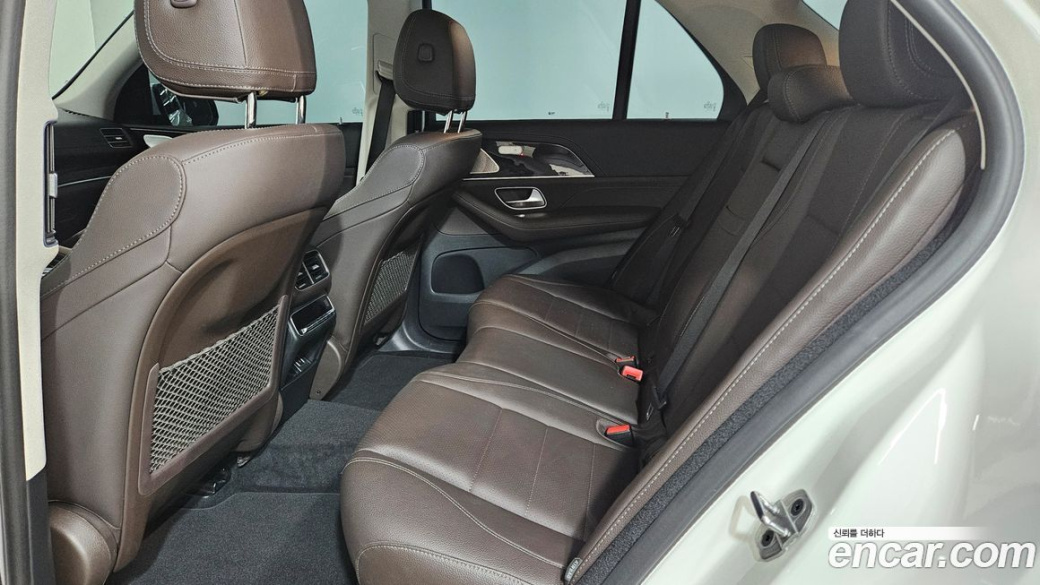 Mercedes-Benz GLE-Class GLE300d 4MATIC, 2023