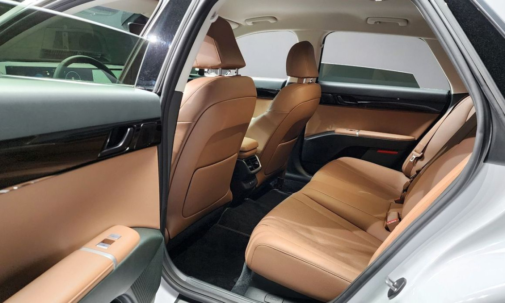 Hyundai Grandeur 2,5 Gasoline 2WD, 2023
