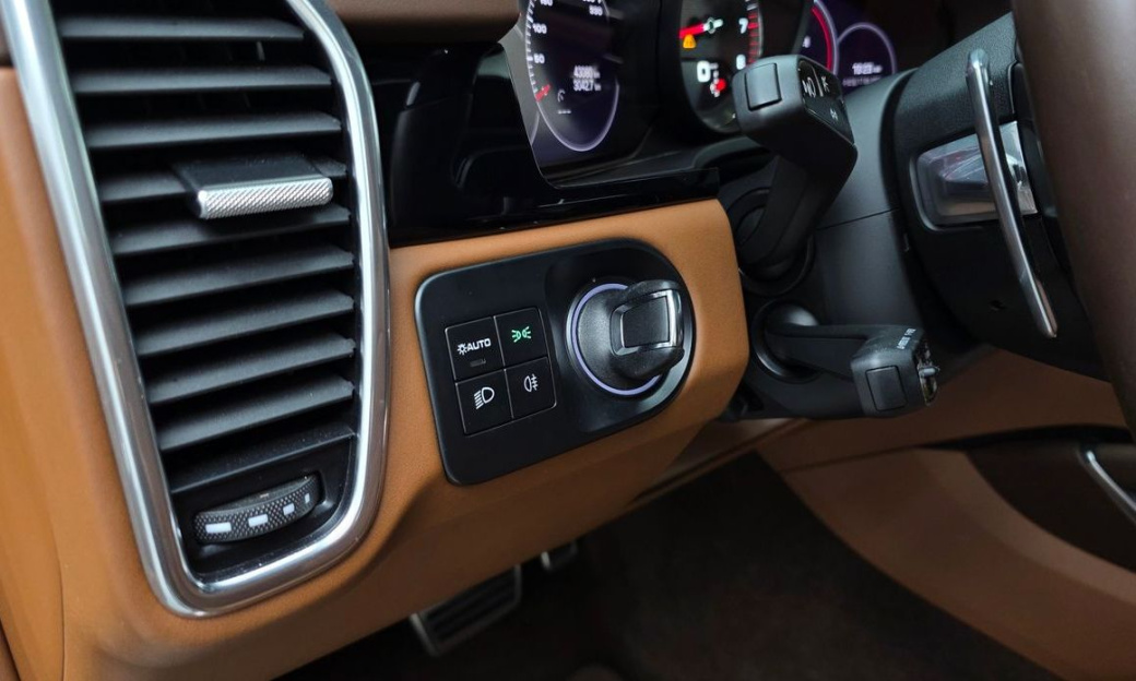 Porsche Cayenne 4.0 Turbo, 2022