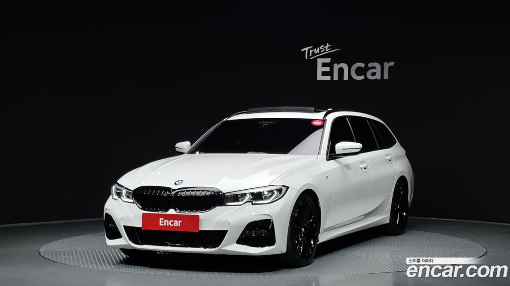 BMW 3-Series 320d Touring M Sport, 2022