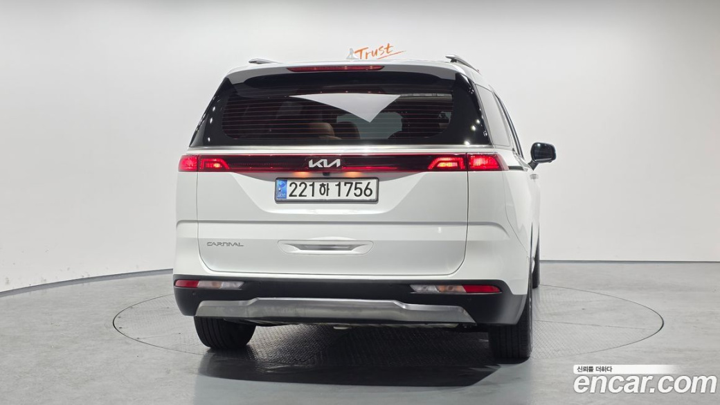 Kia Carnival 9-Seater Noblesse, 2023