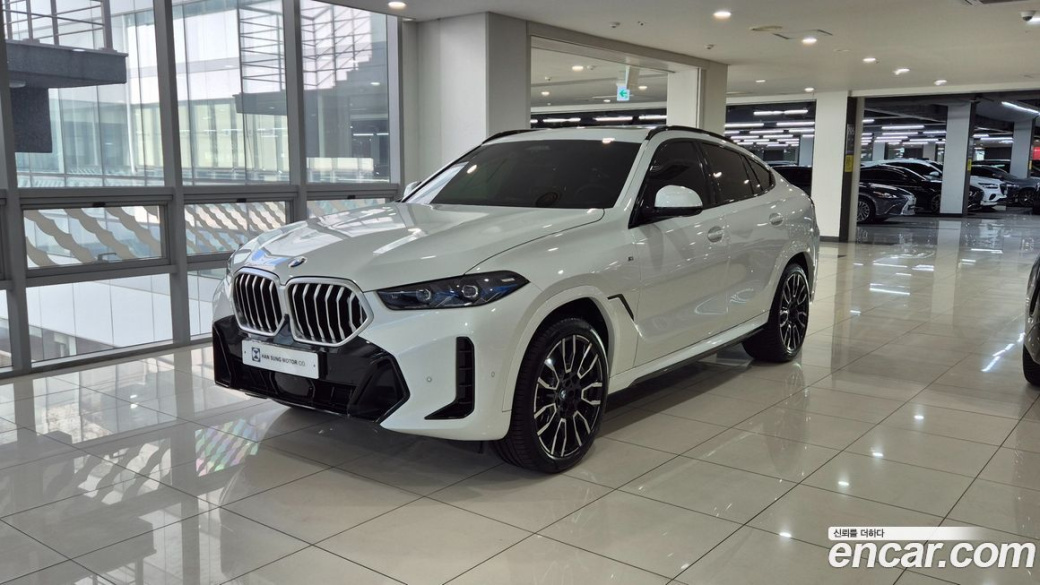 BMW X6 xDrive40i M Sport, 2025