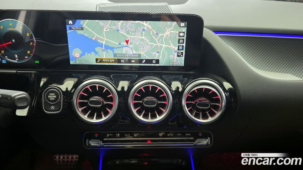 Mercedes-Benz GLA-Class GLA250 4MATIC, 2022