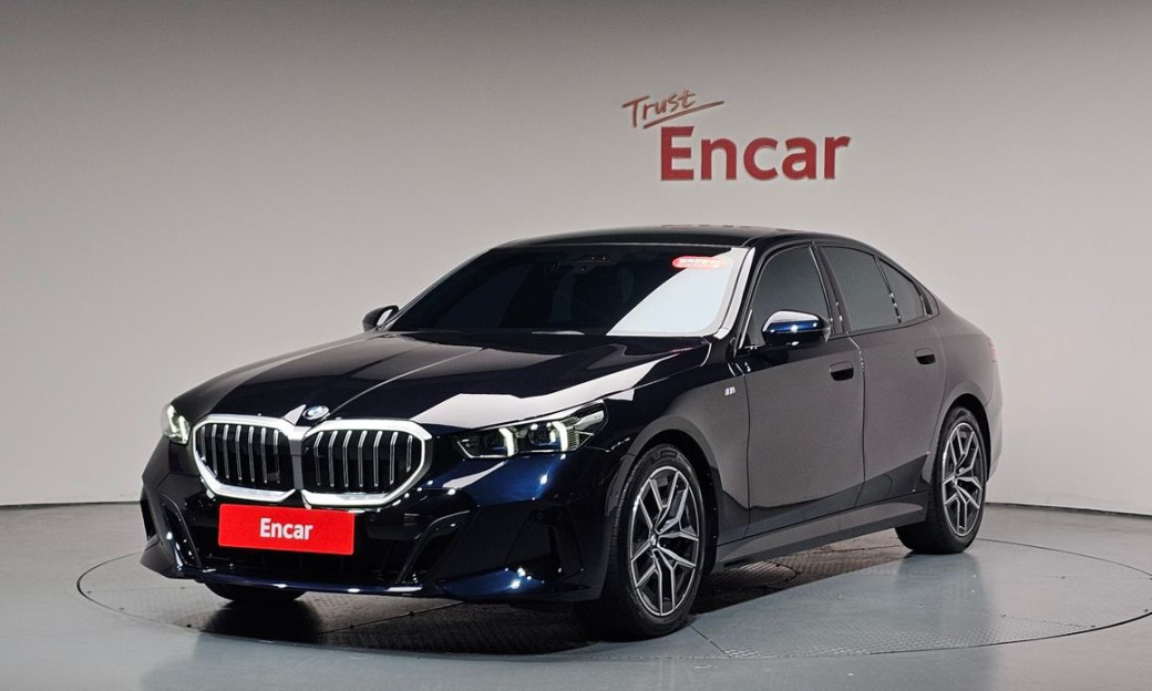 BMW 5-Series 520i M Sport, 2024