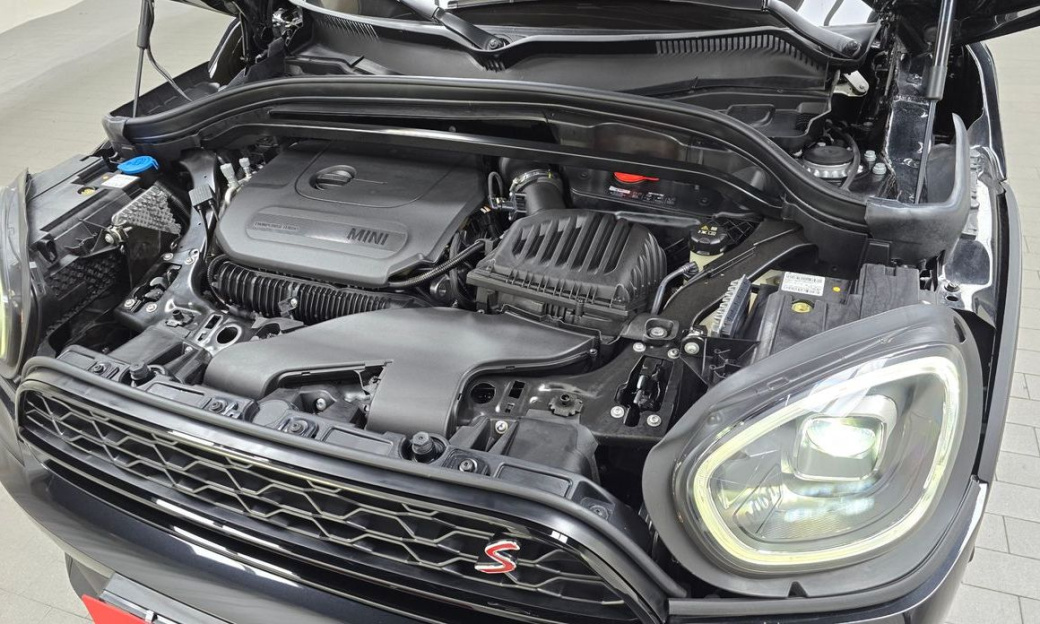 Mini Countryman ALL4 Classic Launch Pack, 2023