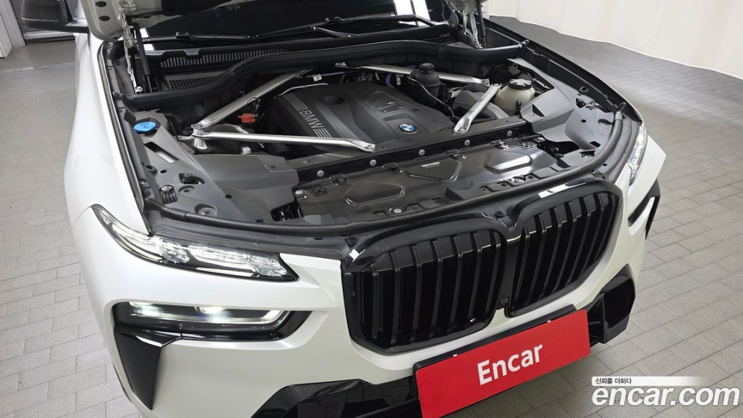 BMW X7 xDrive 40i M Sport 6STR, 2025