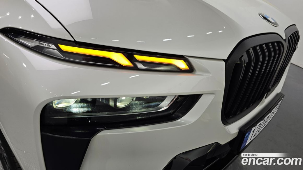 BMW X7 M60i xDrive M sport 6STR, 2024