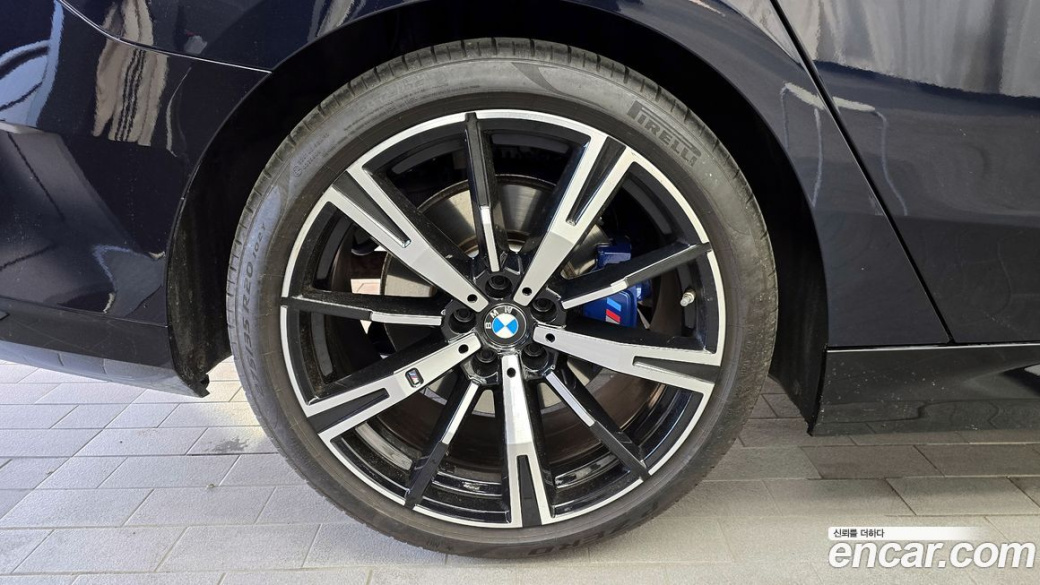 BMW 5-Series 530i xDrive M Sport, 2024