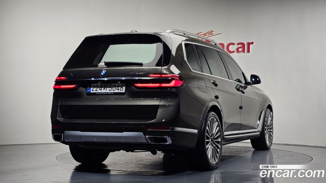 BMW X7 xDrive 40i Design Pure Excellence 6-Seater, 2023