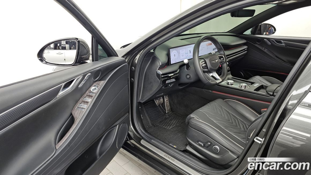 Genesis G80 Gasoline 2.5 Turbo AWD, 2025