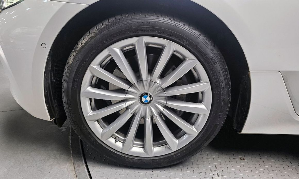 BMW Gran Turismo 630i xDrive Luxury, 2024