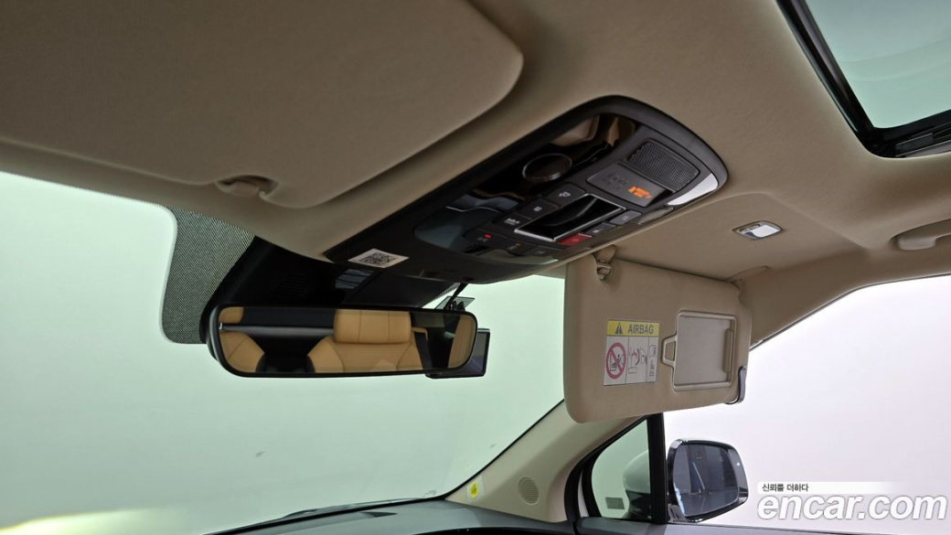 Kia Carnival 7-Seater Signature, 2023