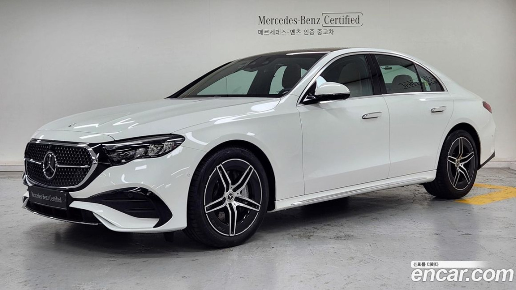 Mercedes-Benz E-Class E200 AMG Line, 2026