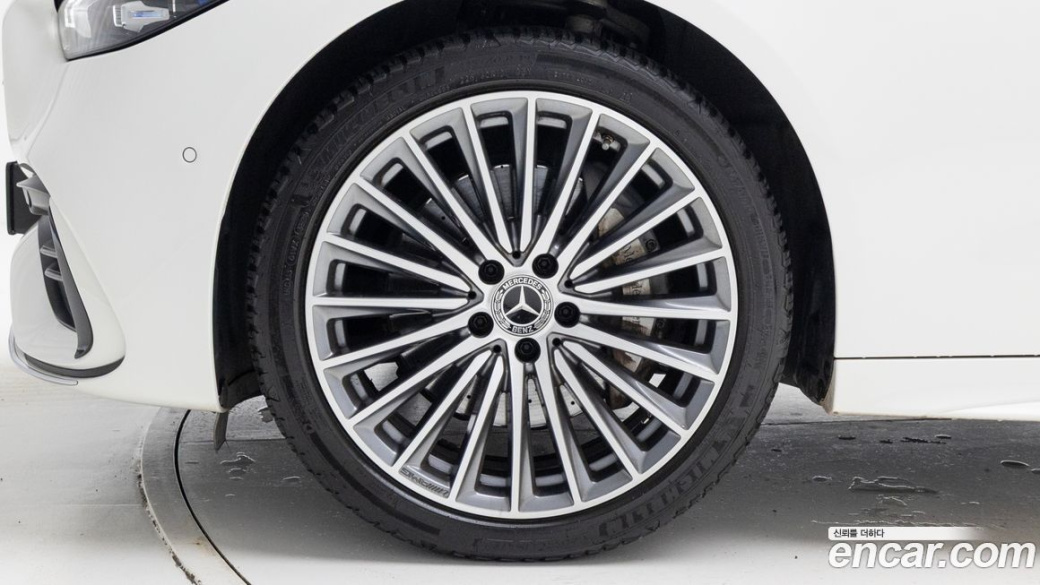 Mercedes-Benz C-Class C300 AMG Line, 2022