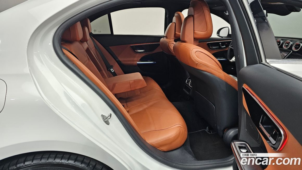 Mercedes-Benz C-Class C300 4MATIC Avantgarde, 2023