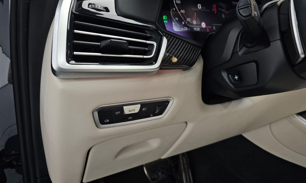 BMW X5 M50i, 2022