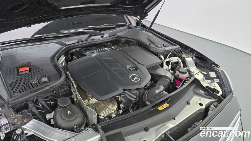 Mercedes-Benz E-Class E220d 4MATIC Exclusive, 2023