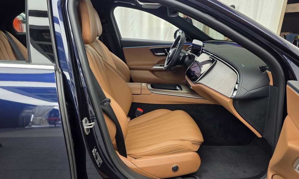 Mercedes-Benz E-Class E450 4MATIC, 2024