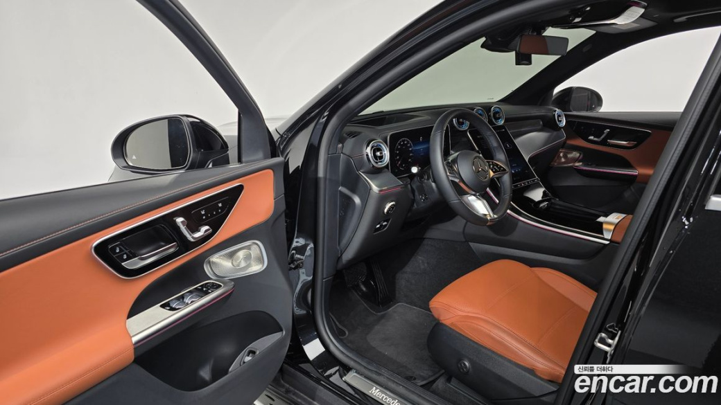 Mercedes-Benz GLC-Class GLC 300 4MATIC Avantgarde, 2025