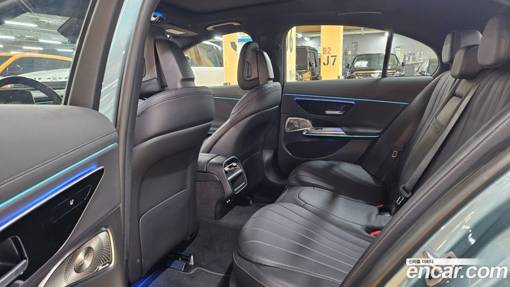 Mercedes-Benz E-Class E300 4MATIC Exclusive, 2024