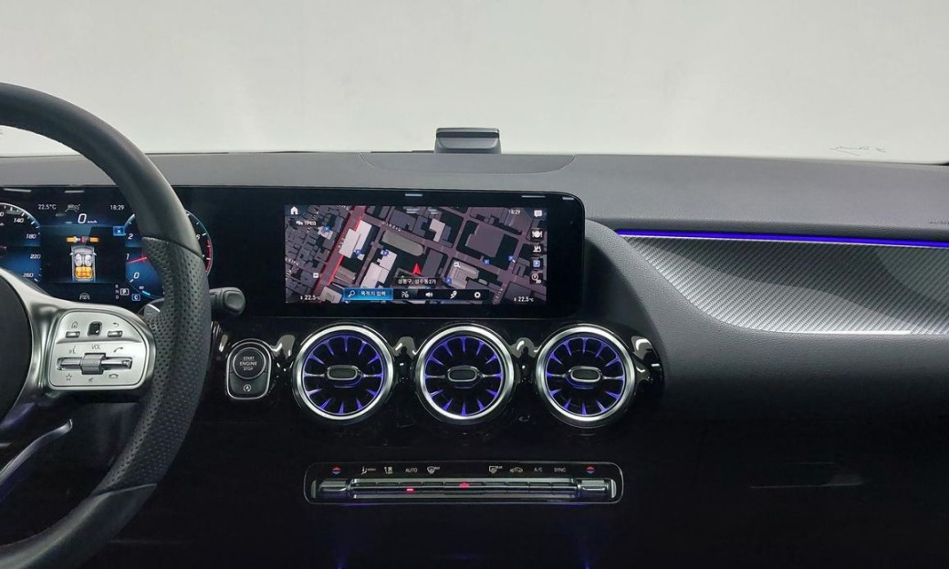 Mercedes-Benz GLA-Class GLA250 4MATIC, 2023