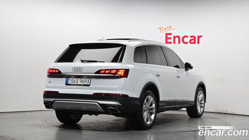 Audi Q7 55 TFSI Quattro, 2025