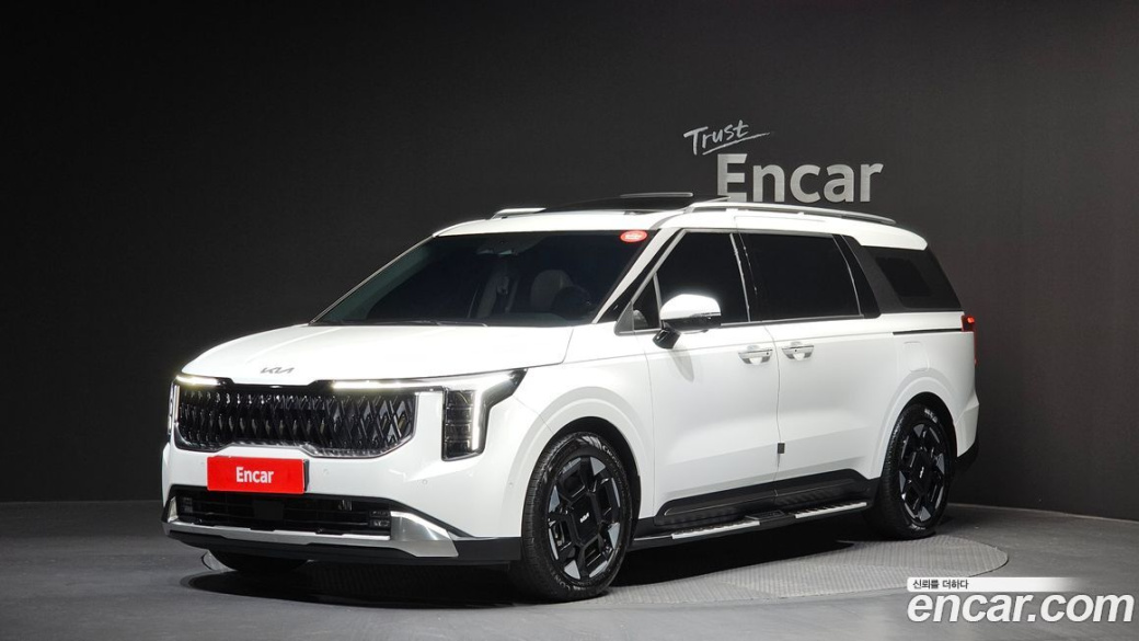 Kia Carnival 9-Seater Signature, 2025