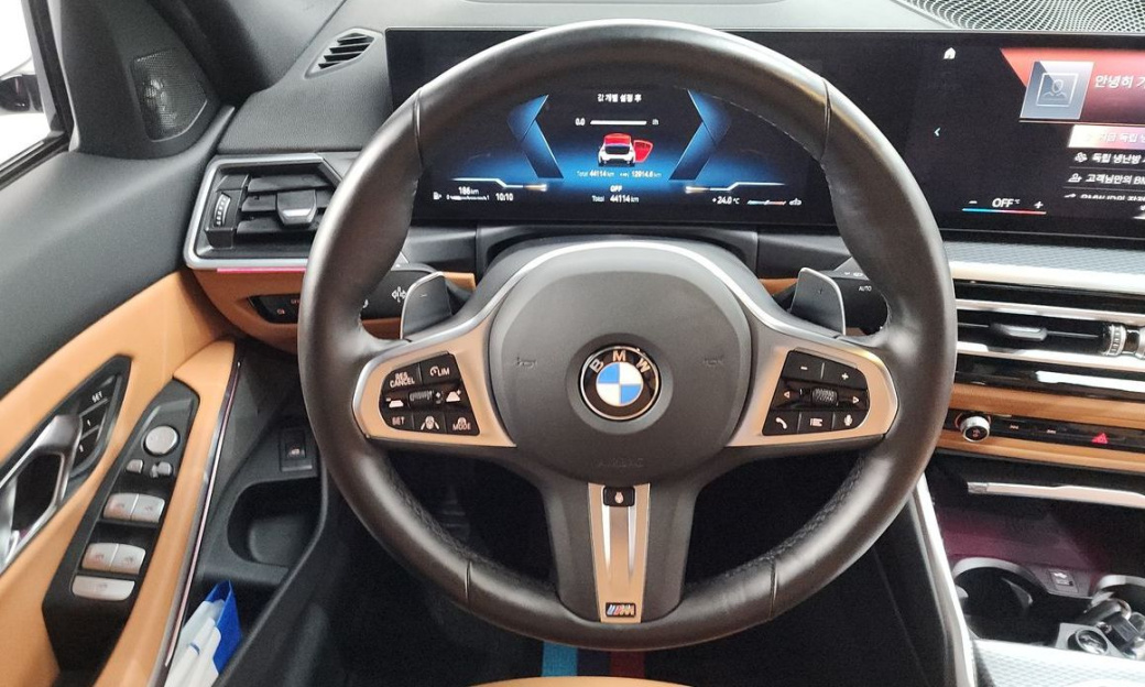 BMW 3-Series 320i M Sport, 2024