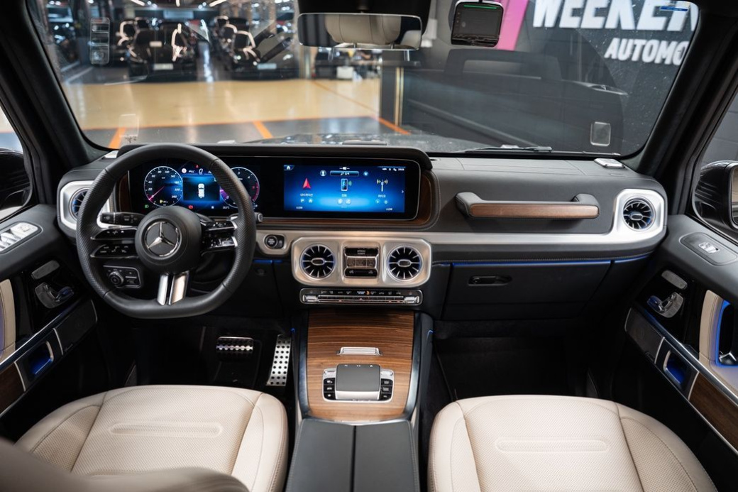 Mercedes-Benz G-Class G450d, 2026
