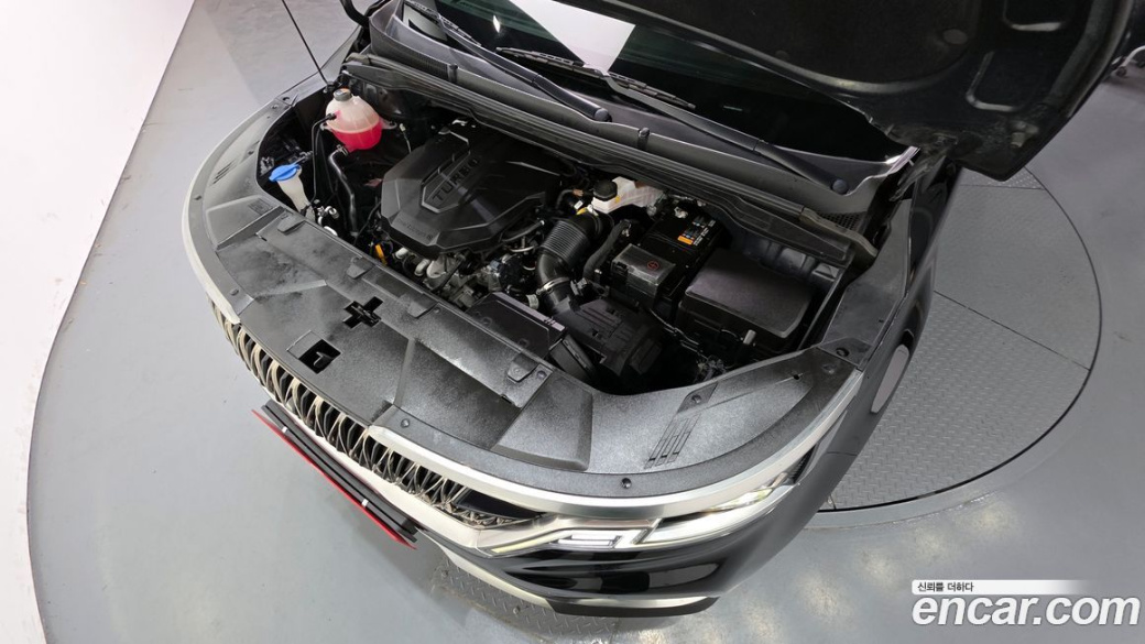Kia Carnival 9-Seater Signature, 2023