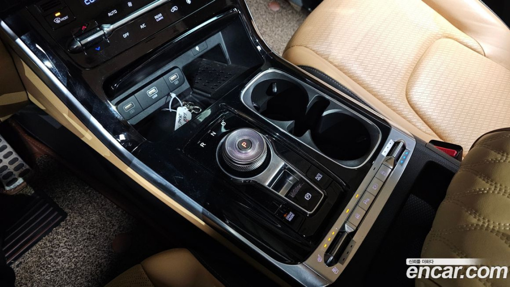 Kia Carnival 9-Seater Signature, 2023