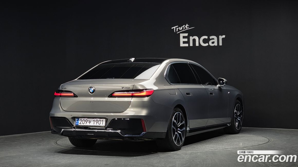BMW 7-Series 740i xDrive M Sport, 2024