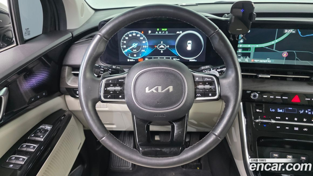 Kia Carnival 9-Seater Signature, 2023